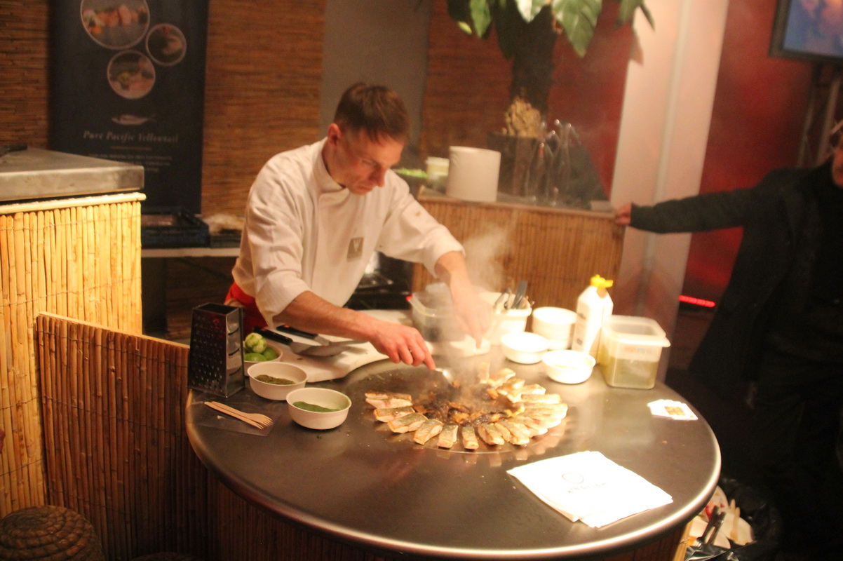 IMPRESSIONS OF TABLES (28)